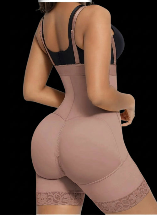 Snatched Waist, Sculpted Curves ✨